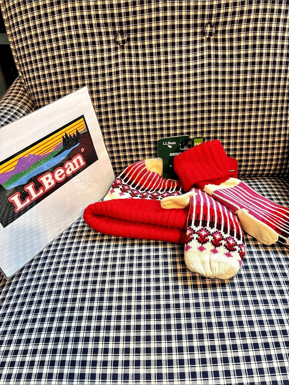 L.L.Bean Heritage Fair Isle Hat and Mittens Red & White
